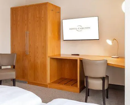 Carlton Hotel