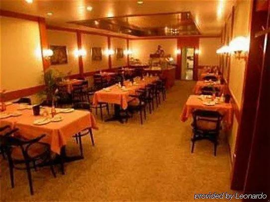 Carlton Ξενοδοχείο Ντούισμπουργκ