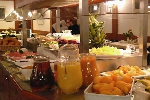 Carlton Ντούισμπουργκ